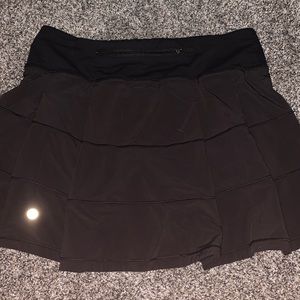 Black lulu, Size 4
